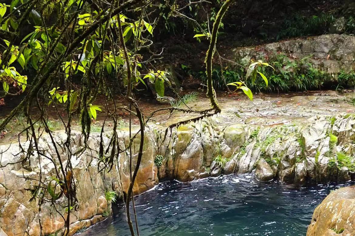 Doupeng Mountain Scenic Area